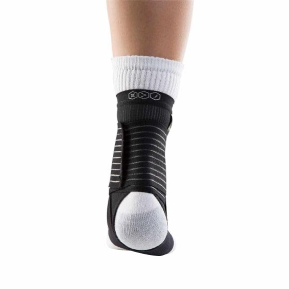 DonJoy Adult Figure 8 Ankle Support Wrap sleeve with straps Stabilizer size M - Picture 3 of 10